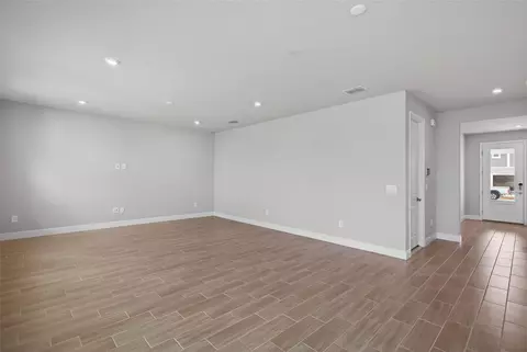 Living - 13140 Oxeye Ln, Parrish, FL 34219 photo 4 of 4