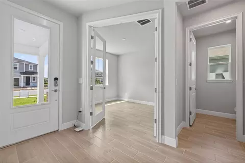 Entry Way - 13140 Oxeye Ln, Parrish, FL 34219 photo 2 of 3