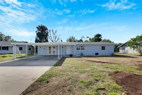 660 Flamingo Dr, Apollo Beach, FL 33572