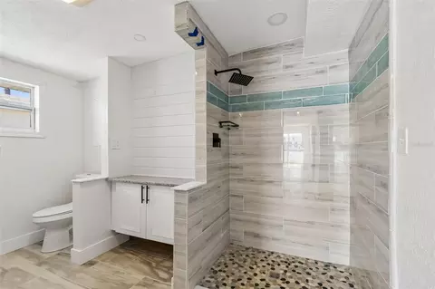 Bath - 16108 5th St E, Redington Beach, FL 33708 photo 1 of 6