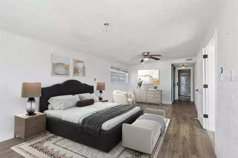 Bedroom - 16108 5th St E, Redington Beach, FL 33708 photo 2 of 4