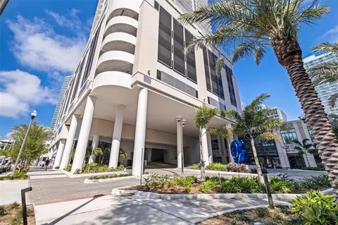 275 1st Ave S #2201, Saint Petersburg, FL 33701