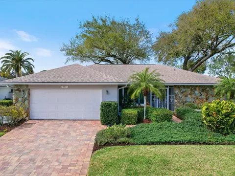 984 Gillespie Dr, Palm Harbor, FL 34684