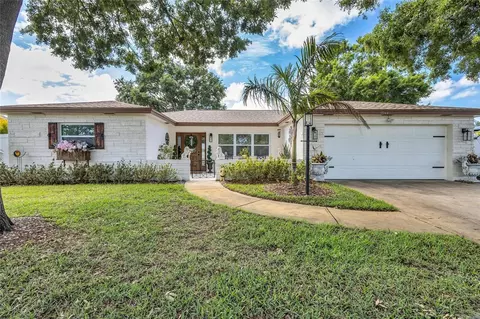 9244 79th Ave, Seminole, FL 33777