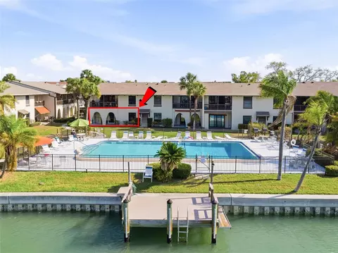 507 Plaza Seville Ct #13, Treasure Island, FL 33706