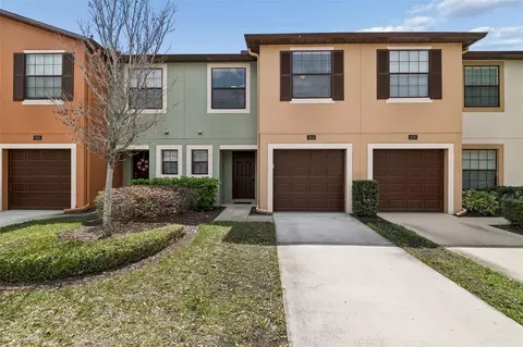 2634 Edgewater Falls Dr, Brandon, FL 33511