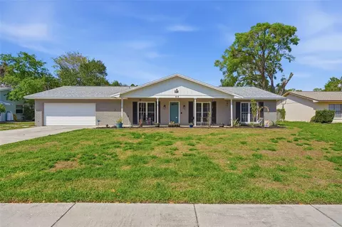 414 Ashford Dr, Brandon, FL 33511