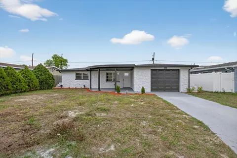 3838 Cherrywood Dr, Holiday, FL 34691