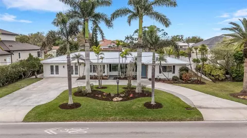 441 Bayshore Dr, Venice, FL 34285
