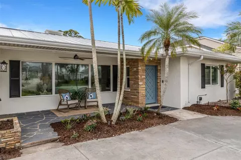 441 Bayshore Dr, Venice, FL 34285