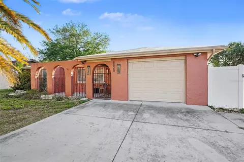 8828 Carmen Ln, Port Richey, FL 34668