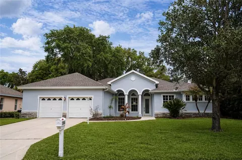2906 Sutton Oaks Ct, Plant City, FL 33566