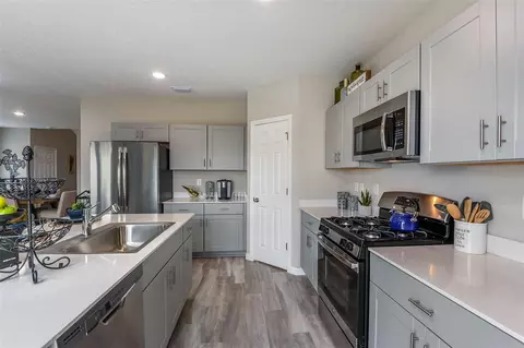 Kitchen - 15224 Maude Landing Loop, Wimauma, FL 33598 photo 2 of 3