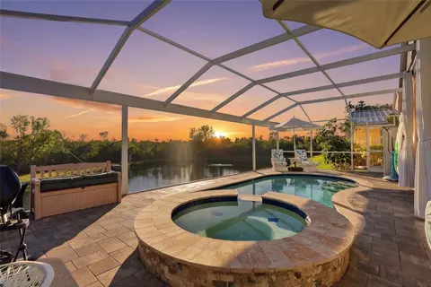 732 Lighthouse Dr, Tarpon Springs, FL 34689