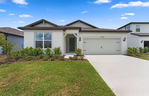 37821 Clinch Cir, Zephyrhills, FL 33540