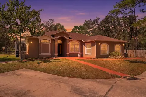 8383 Nittany Rd, Weeki Wachee, FL 34613