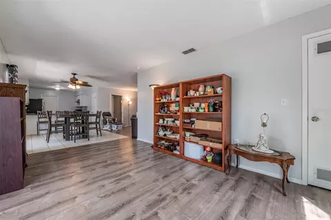 Living - 11224 Sheffield Rd, Spring Hill, FL 34608 photo 3 of 7