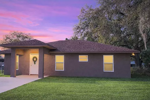 1662 NW 7th St, Okeechobee, FL 34972