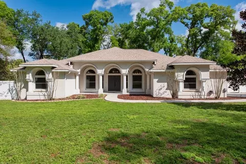 5318 Lenoir Ct, Plant City, FL 33566
