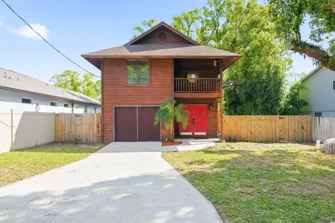 2204 Howard Ln, Tampa, FL 33612