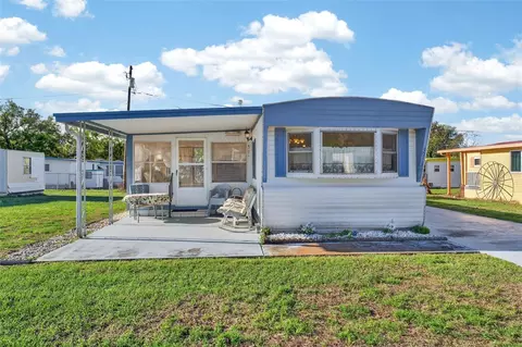 39136 Flora Ave, Zephyrhills, FL 33542