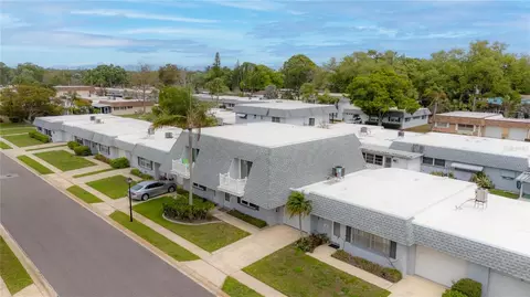 View/Area - 903 Cara Dr #903, Largo, FL 33771 photo 2 of 4