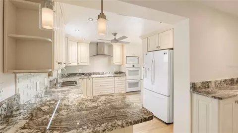 Kitchen - 903 Cara Dr #903, Largo, FL 33771 photo 4 of 11