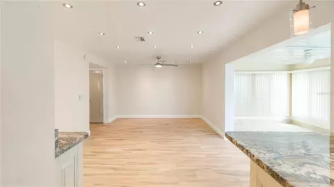 Living - 903 Cara Dr #903, Largo, FL 33771 photo 6 of 8