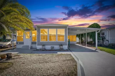 37036 8th Ave, Zephyrhills, FL 33542