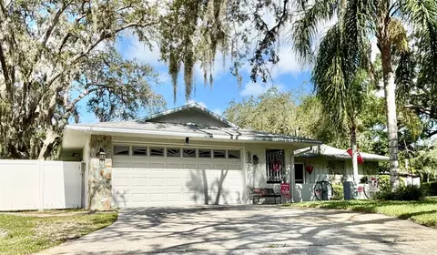 2309 Woodbend Cir, New Port Richey, FL 34655