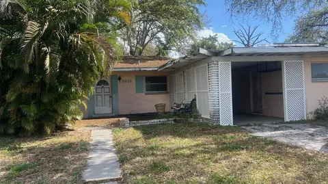 6664 Hibiscus Ave S, South Pasadena, FL 33707