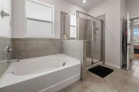 Bath - 13166 Brookside Moss Dr, Riverview, FL 33579 photo 1 of 4