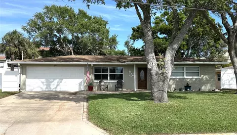 2287 Carolyn Dr, Dunedin, FL 34698