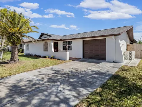 9430 Glen Moor Ln, Port Richey, FL 34668
