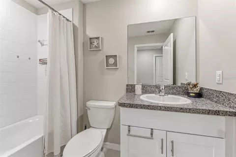 Bath - 343 Argyll Dr, Spring Hill, FL 34609 photo 4 of 5
