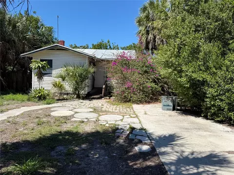 2007 43rd St S, Gulfport, FL 33711