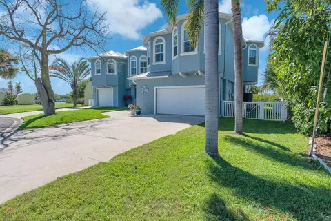 Exterior - 9425 Oak St, Riverview, FL 33578 photo 2 of 26
