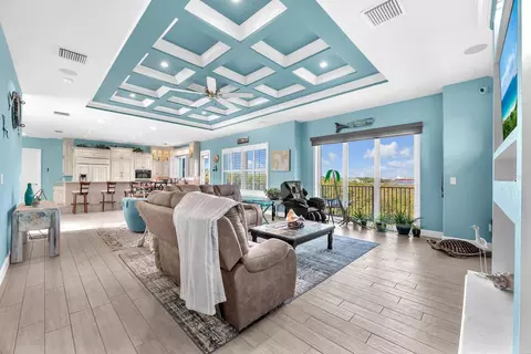 Living - 9425 Oak St, Riverview, FL 33578 photo 3 of 3