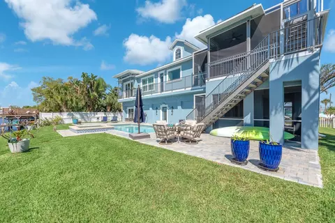 Exterior - 9425 Oak St, Riverview, FL 33578 photo 7 of 26
