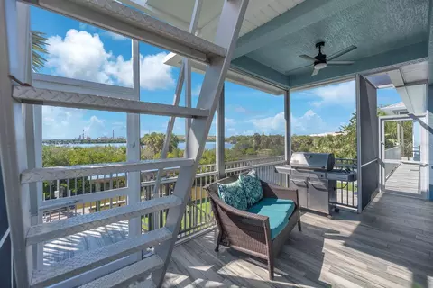 Exterior - 9425 Oak St, Riverview, FL 33578 photo 20 of 26
