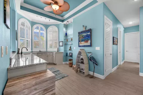 Entry Way - 9425 Oak St, Riverview, FL 33578 photo 3 of 7