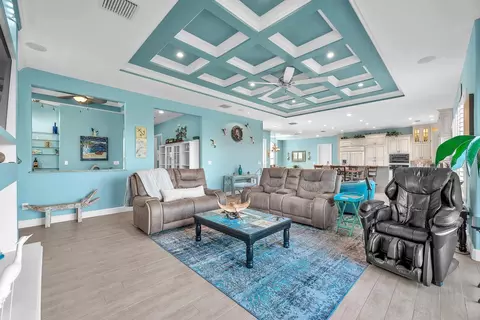 Living - 9425 Oak St, Riverview, FL 33578 photo 2 of 3