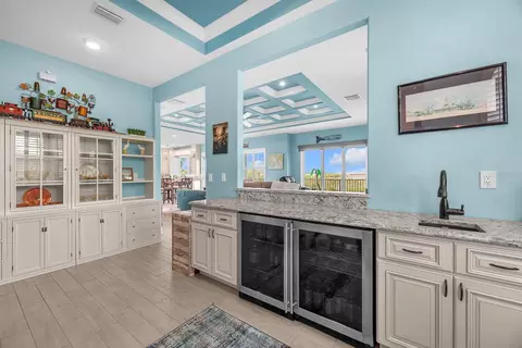 Entry Way - 9425 Oak St, Riverview, FL 33578 photo 4 of 7