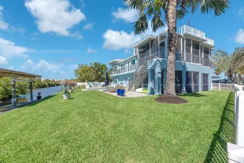 Exterior - 9425 Oak St, Riverview, FL 33578 photo 6 of 26