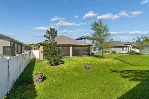 Exterior - 1214 Florablu Dr, Seffner, FL 33584 photo 8 of 16