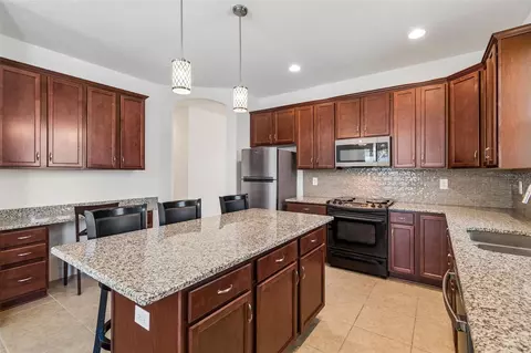 Kitchen - 1214 Florablu Dr, Seffner, FL 33584 photo 2 of 6