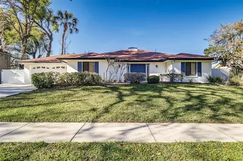 6308 N Queensway Dr, Temple Terrace, FL 33617