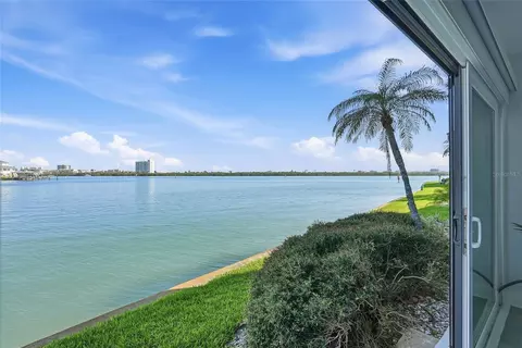 868 Bayway Blvd #101, Clearwater Beach, FL 33767