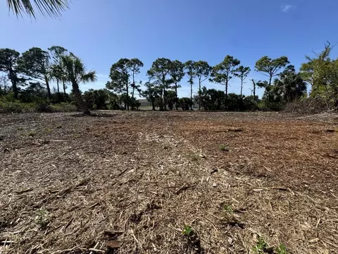 6981 Sea Mist Dr, Port Charlotte, FL 33981