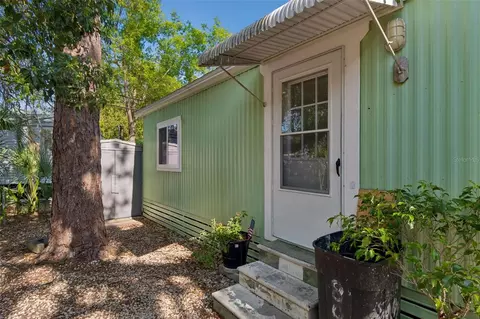 823 Elkan Dr, Tarpon Springs, FL 34689